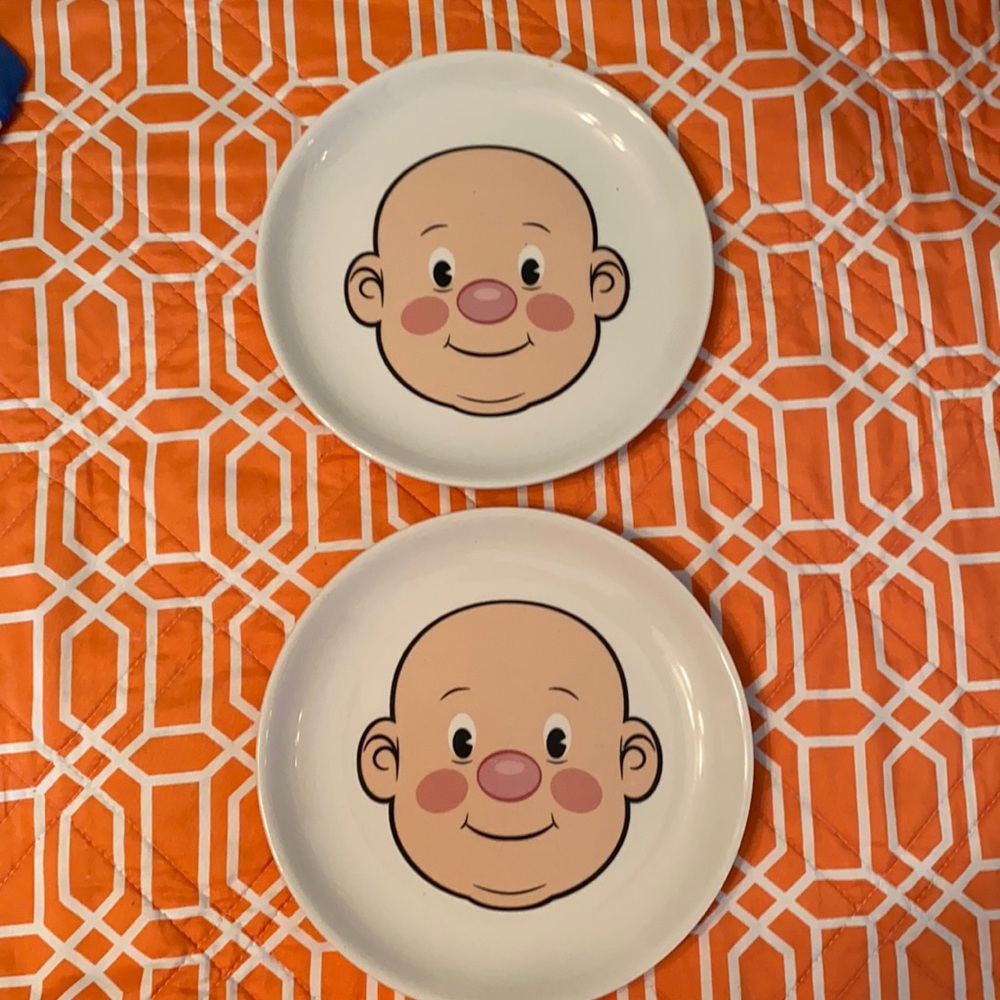 Vintage Fred Plays With His Food Plates